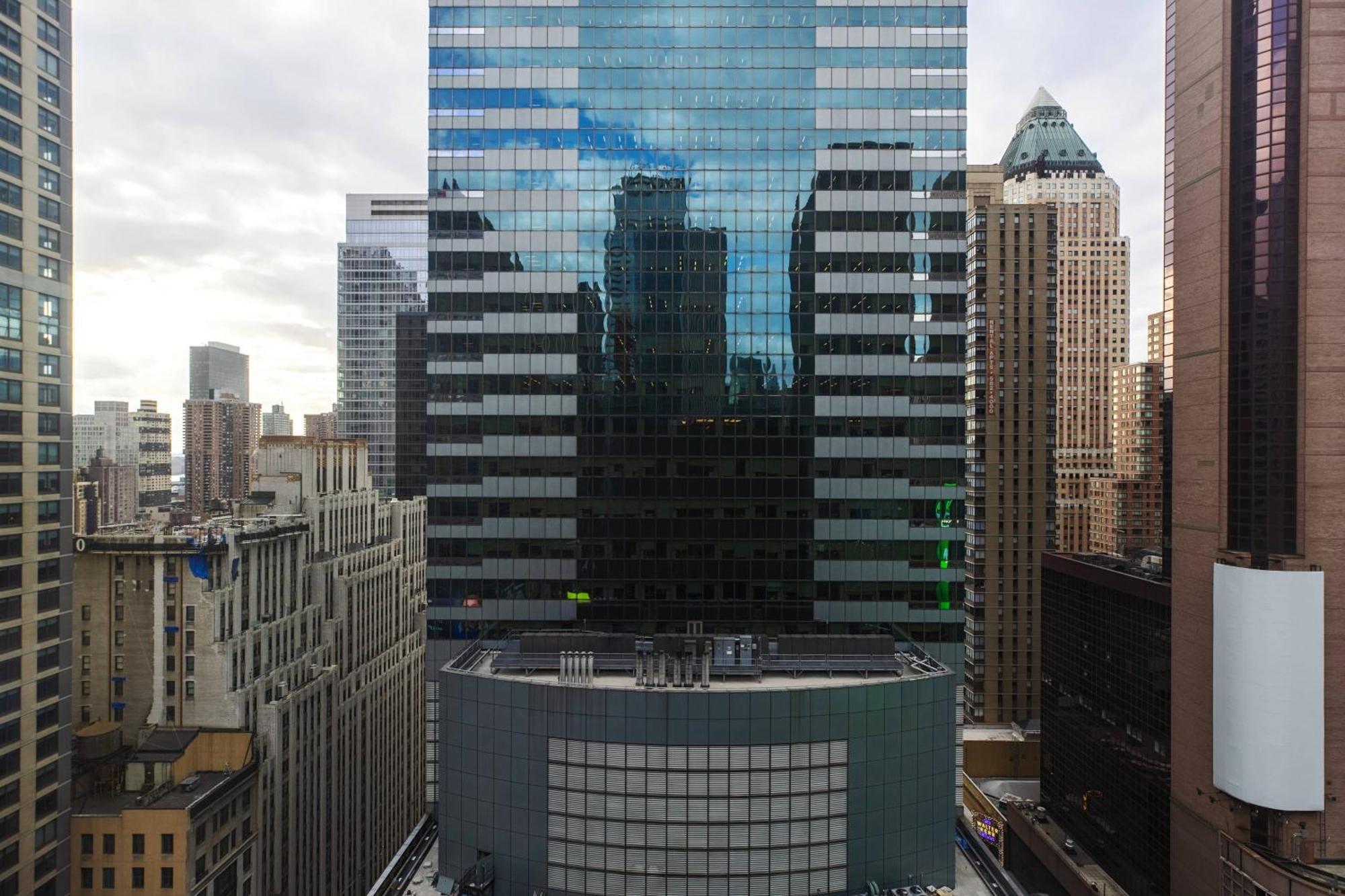 Renaissance New York Times Square By Marriott Hotel Exterior foto