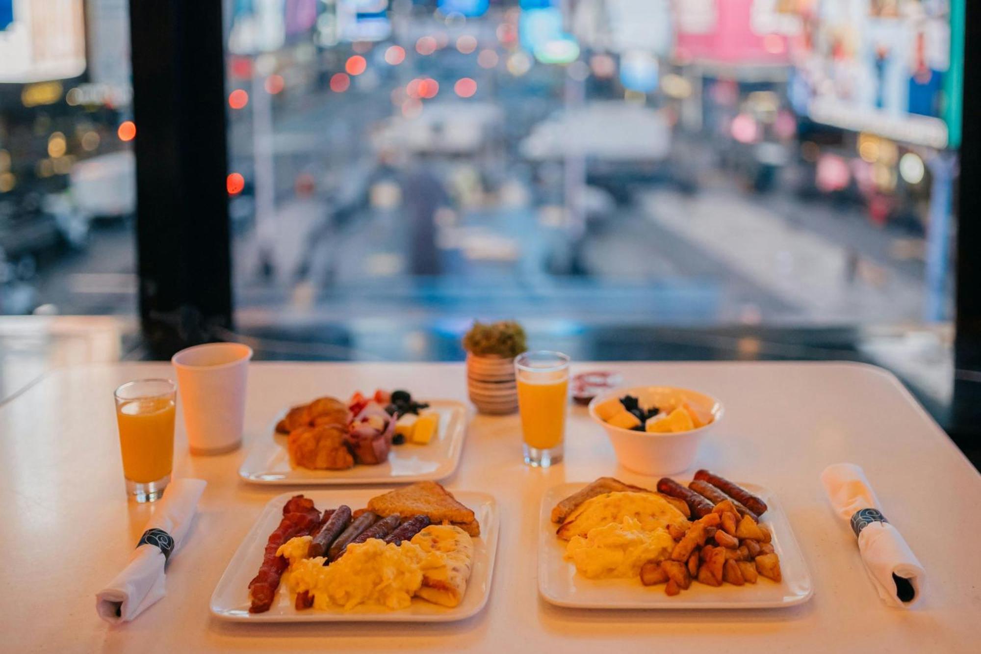 Renaissance New York Times Square By Marriott Hotel Exterior foto